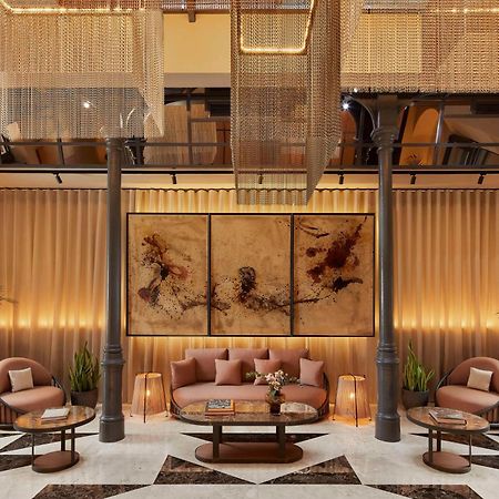 Nh Collection Madrid Palacio De Tepa Εξωτερικό φωτογραφία The lobby of the hotel