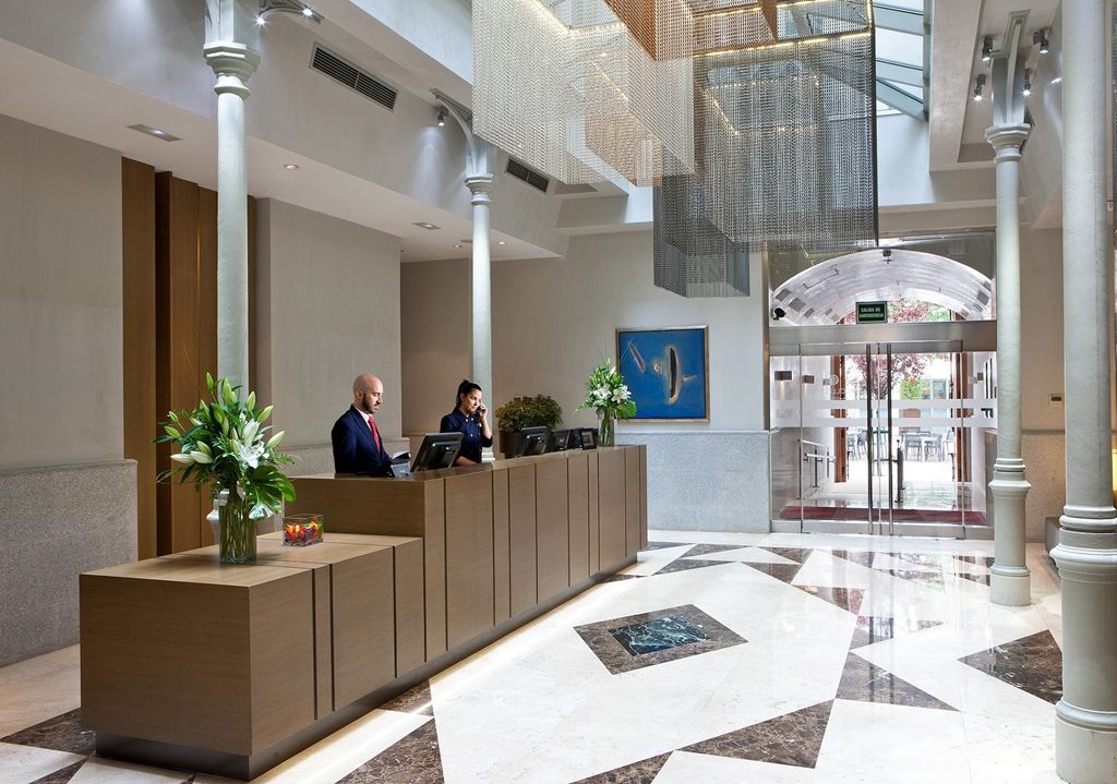 Nh Collection Madrid Palacio De Tepa Εξωτερικό φωτογραφία The hotel's lobby